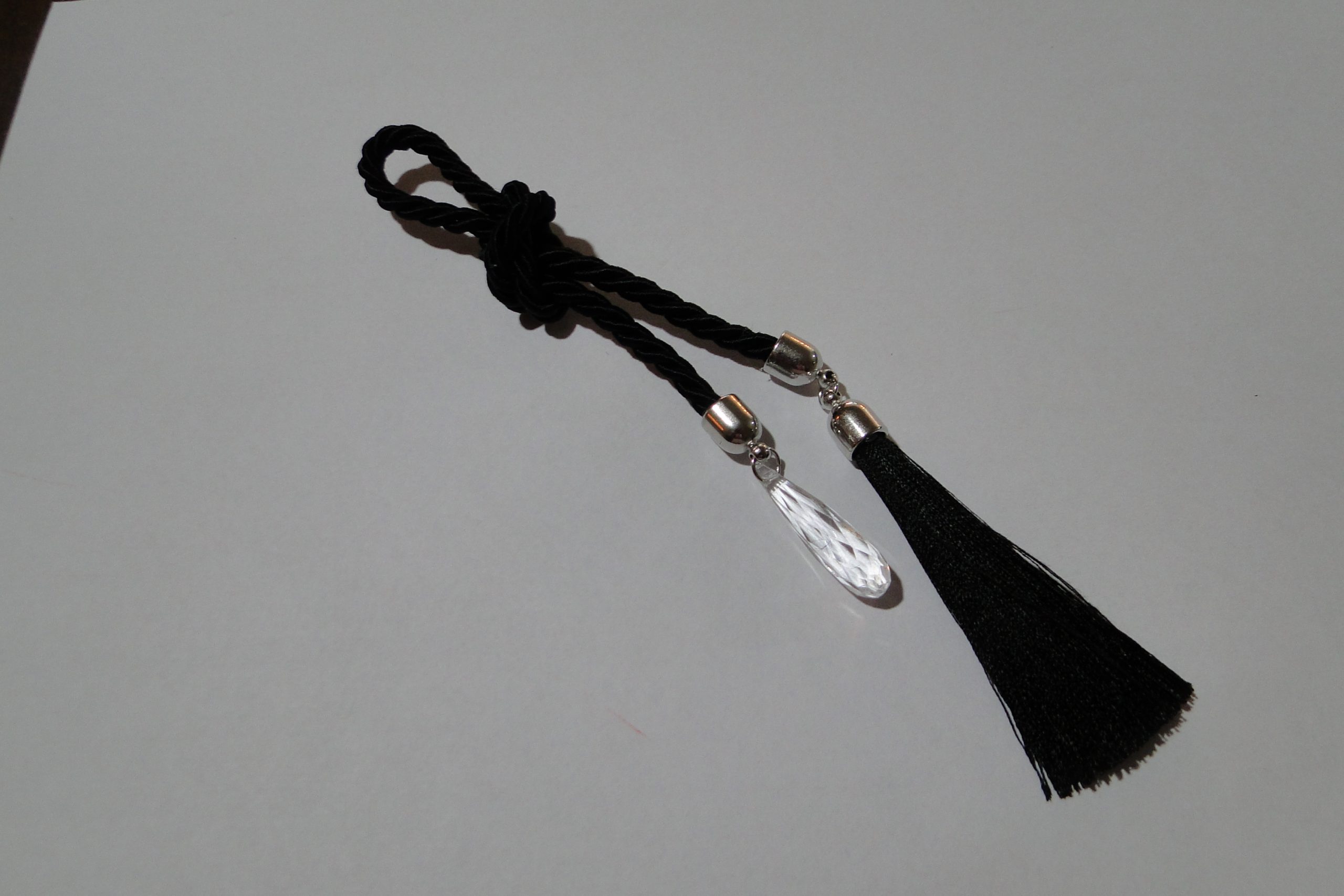 Pingente Torcel Preto Franja e Cristal com Prata