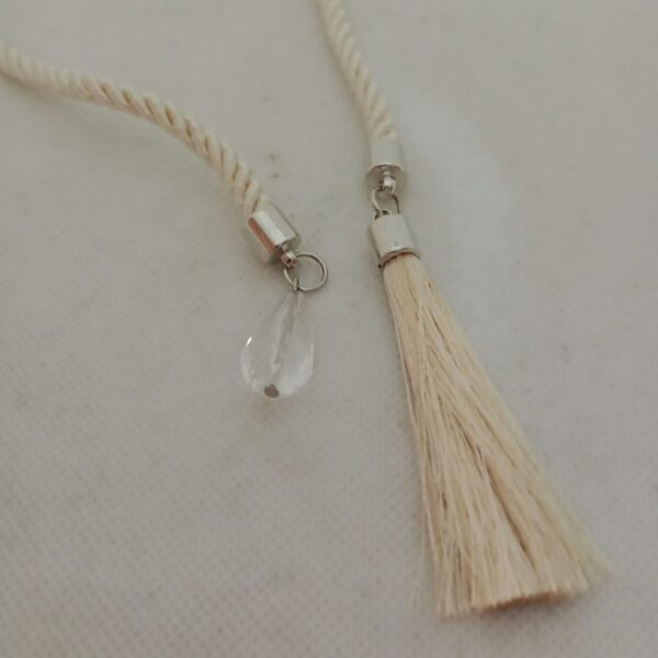 Pingente Torcel Off White Franja e Cristal Com Detalhe Prata