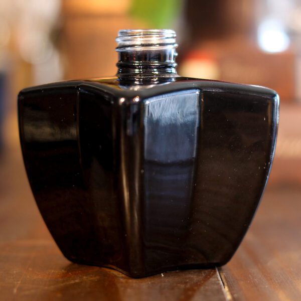 Frasco Vidro Estrela Preto Total 250ml R28/410