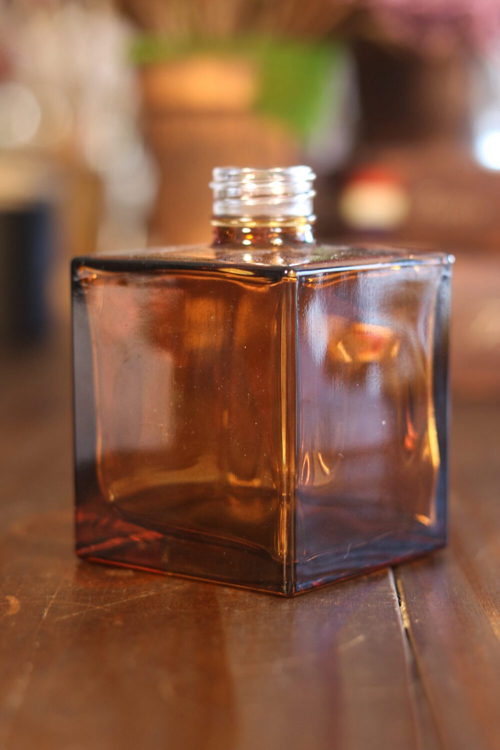 Frasco Vidro Cubo Translucido Ambar 250ml R28/410