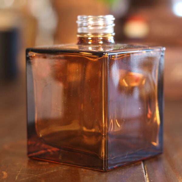 Frasco Vidro Cubo Translucido Ambar 250ml R28/410