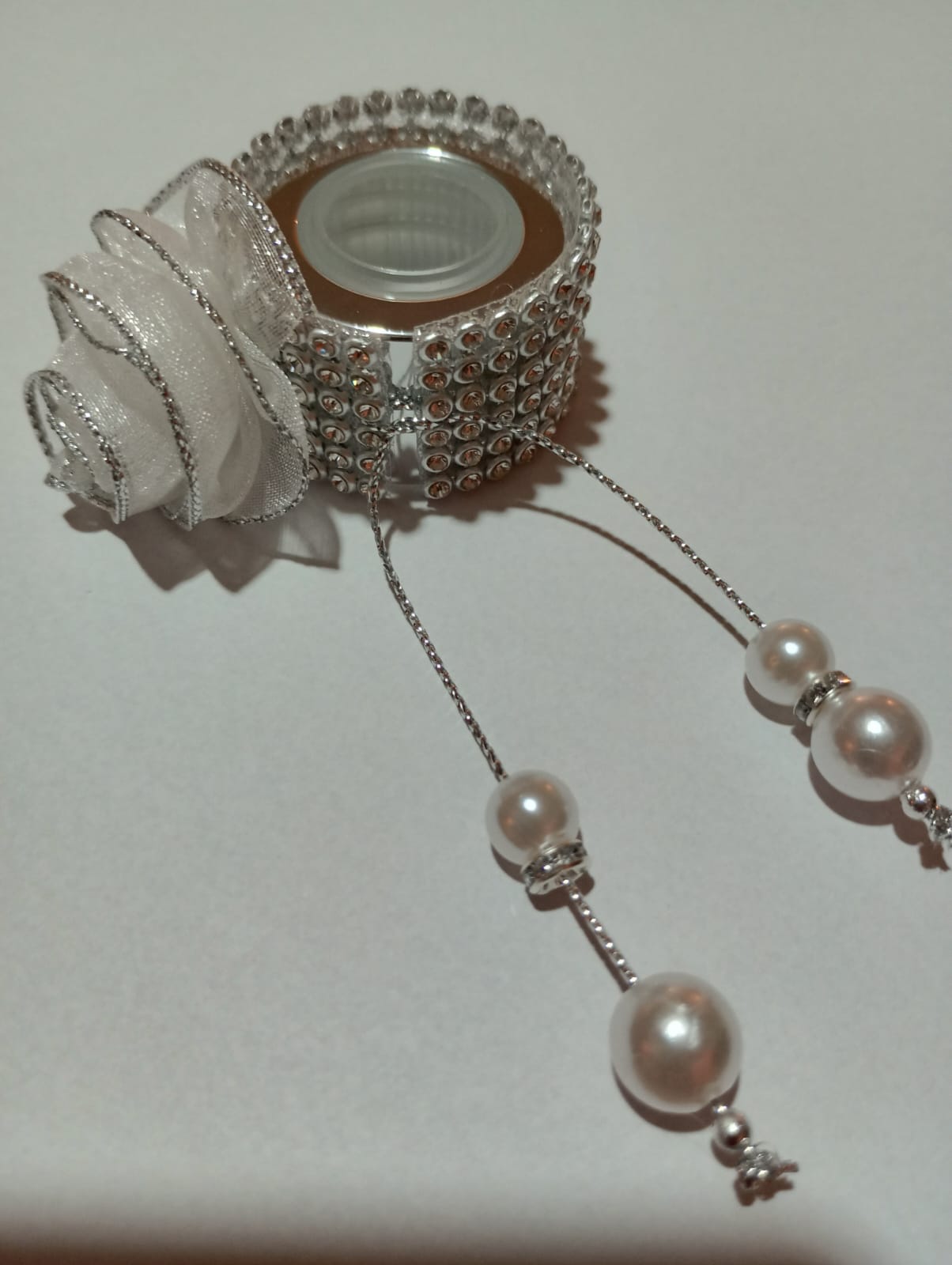 Pingente Anel Para Tampa Strass Perola e Flor Prata