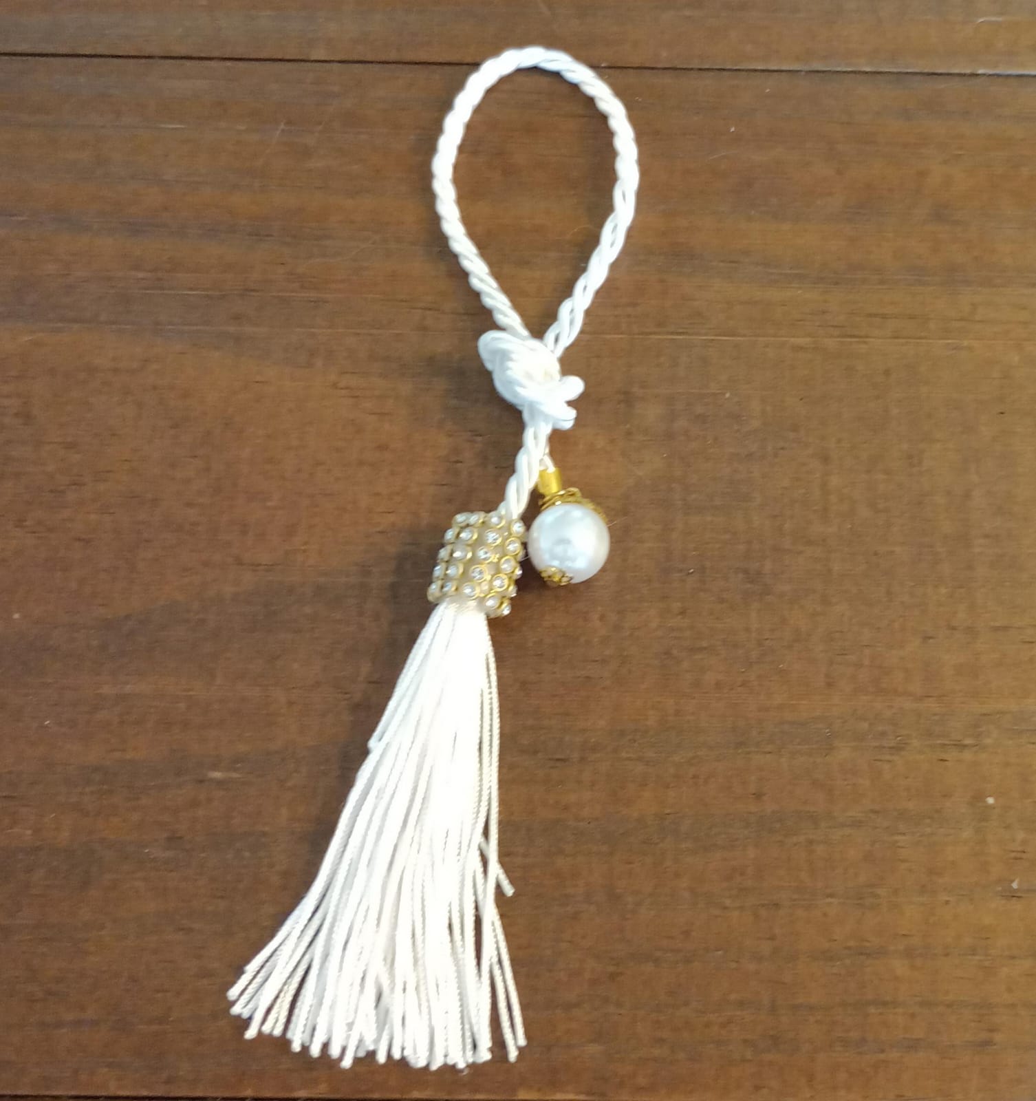 WhatsApp Image 2024-10-17 at 16.59.02 Pingente Torcel Branco Strass Perola Franja - Imagem 1