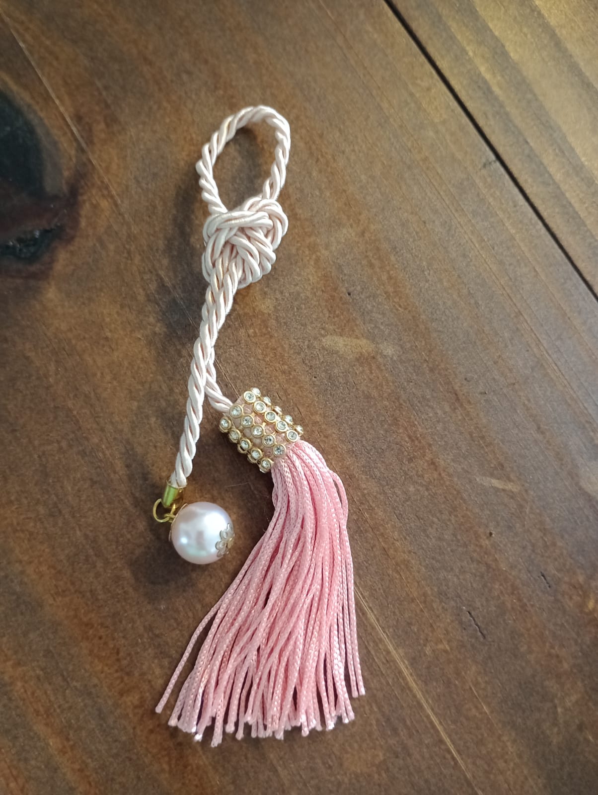 Pingente Torcel Rose Strass Perola Franja Com Dourado