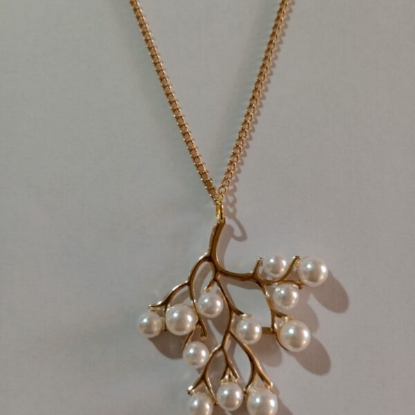 Pingente Correntinha Árvore Pérola